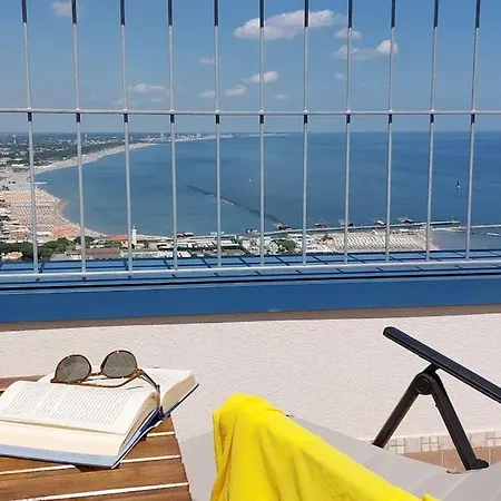 شقة Attico Sul Mare Al 30esimo Piano تْشيزيناتيكو