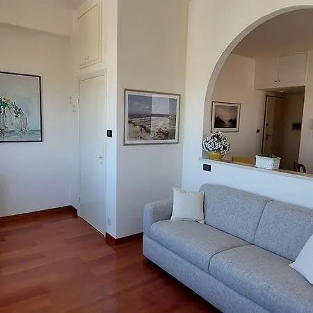 Lejlighed Attico Sul Mare Al 30esimo Piano *