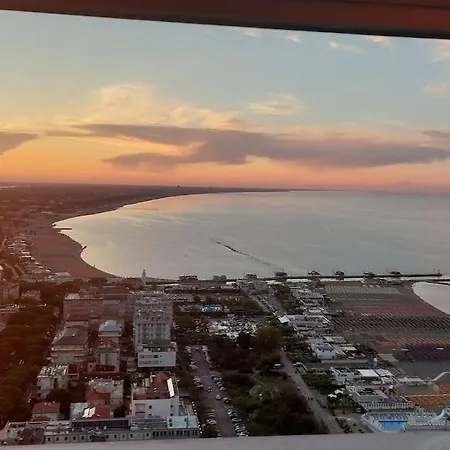 Attico Sul Mare Al 30esimo Piano *