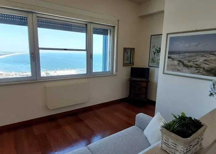 Attico Sul Mare Al 30esimo Piano Apartamento